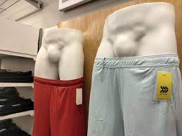 Target likes a big bulge apparently : rHolUp