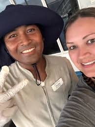 Wicked Cantina staff helps with cleanup in Anna Maria Island