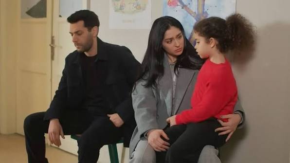 🌹 Кой кой е в „Грехове и рози“? Запознайте се с героите преди голямата  премиера! Само след броени дни зрителите на bTV Story ще се потопят в света  на „Грехове и рози“ –