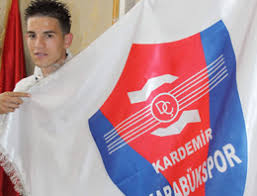 Karabükspor'da yeni imza