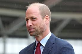 Jovem brasileiro recebe cartas de rei Charles, William e Kate; entenda