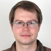 80+ profilů „Thomas“