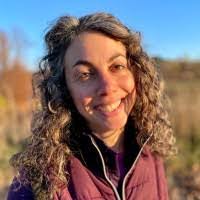 Kristin Segal's Instagram, Twitter & Facebook