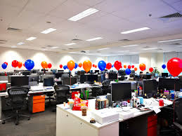 Companies with creative goals should provide plenty of creative spaces, more abstract furnishings, and spaces that are meant to be multipurpose. 50 Best Office Christmas Decorating Ideas News Open Sourced Workplace