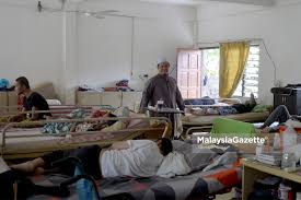 Akibat perang ini, tak terhitung jumlah korban yang jatuh dan darah kaum muslimin yang tumpah. Kisah Muhammad Pindah Urus Sendiri Pesakit Hiv Aids Beragama Islam Dari Gereja