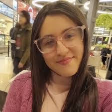 Paula Abel's Instagram, Twitter & Facebook