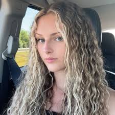 hannah steele (@steele_h30)