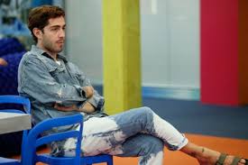 Vai da lui e gli dici in faccia. Gf Vip Tommaso Zorzi Al Veleno La Cuccarini Mi Sta Sul Caz O Una Str0nza Video Davidemaggio It