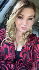 Are there any receptionist or esthetician job openings in Hastings, MN?