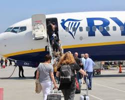 Ryanair ‘confident’ it will avoid jet fuel shortage but warns of future fare rises