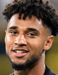 Kevin Schade's Instagram, Twitter & Facebook