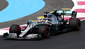 O campeonato mundial de fórmula 1 de 2019 foi a 70ª temporada do campeonato mundial de fórmula 1, que é reconhecido pela federação internacional de automobilismo (fia), o órgão regulador do automobilismo internacional, como a mais alta categoria de competição para carros de corrida monopostos.o campeonato foi disputado em 21 grandes prêmios realizados em diferentes países. Gp Da Franca Lewis Hamilton Supera Valtteri Bottas Por Apenas 0s069 E Lidera Primeiro Treino Livre Formula 1 Ge