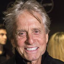 Michael Douglas überrascht mit seltenem Schnappschuss seiner hübschen Kinder