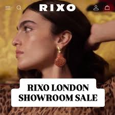 I visited the Morgane Le Faye sample sale today at their Madison avenue  location. They have beautiful, elegant and feminine dresses, skirts, and  blouses, of delicate and soft fabrics with very interesting