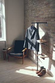 Rackbuddy Dalton Kleiderstander Mit Holzregalen Kleiderstander Design Kleiderregal Kleiderstander