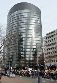 Rwe tower is an office building that was completed in 2005. Korallenherz Ø¹Ù„Ù‰ ØªÙˆÙŠØªØ± Soviel Starke Bilder Soviel Kreative Plakate Und Schilder Soviele Entschlossene Junge Menschen Ihr Seid Toll Ein Thread Am Und Vor Dem Rwe Tower Fridaysforfuture Dortmund Https T Co Mwc4rmbjju