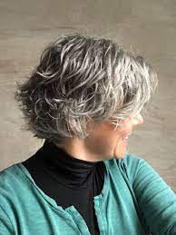 When you start going gray, a voluminous curly haircut with a tapered nape knows how to show off the color. 4b05298f6232ce3270f6aeb840b09c20 Jpg 960 1280 Short Wavy Haircuts Short Thin Hair Grey Curly Hair