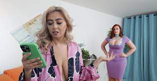 Lesbo Abigaiil Morris enjoys while licking Chloe Surreal... | Any Porn
