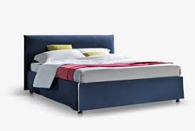 Largeur 175 cm x longueur 210 cm x. Lit Coffre Avec Tete De Lit Finition Passepoil Me