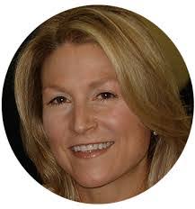 Lisa Melone's Instagram, Twitter & Facebook