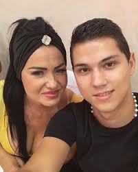 Sin Zlate Petrović smuvao lepoticu!