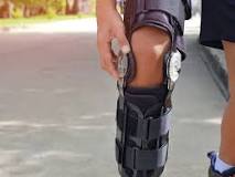 Regular vs. Hinged Knee Brace: Which is Right for Your Injury?