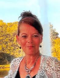 Gail Cormier's Instagram, Twitter & Facebook