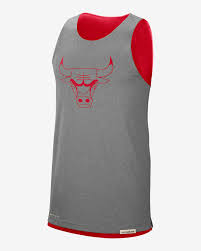 Read the latest chicago bulls stories, injury reports, roster moves, rumors, view photos, watch videos and more. Chicago Bulls Standard Issue Men S Nike Nba Reversible Tank Nike Com