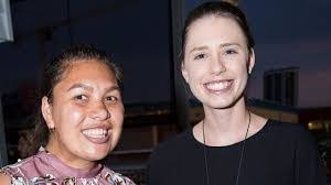 Heidi Merchant's Instagram, Twitter & Facebook