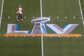 La actividad se reanudará el domingo con nueve juegos al mediodía y cuatro más que finalmente el monday night football tendrá dos juegos: Super Bowl 2021 En Vivo Online Transmision Del Partido De La Nfl Hoy