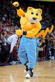 Nuggets fans were surprised when a lifeless rocky was lowered. Denver Nuggets Mascot Rocky The Mountain Lion Deportivas Puma Pumas Mascotas