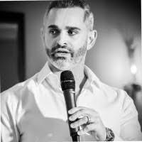 80+ "Caleca" profiles