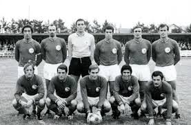 Le match entre bayern munich et psg aura lieu le 05.12.2017 à 18:45 heures. Psg Bayern 50 Years Ago To The Day Paris Played Its First Official Match In Poitiers Archyde