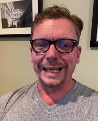 DHA & EPA are super important to brain and body function! Watch this video  to find out what you need▶️ https://youtu.be/9JQBczWa6aU