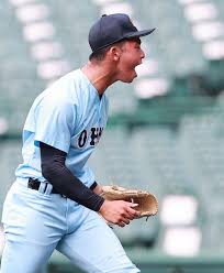 大阪桐蔭高校の主な戦績はこちらです。 西谷浩一監督は、1998年（平成11年）に大阪桐蔭高校野球部監督に就任しています。 なので、 これまで大阪桐蔭が全国制覇した8回のうち、7回の優勝は西谷浩一監督が導いた ことになります。 Ryrxytl20eca1m