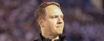 Kris Halleck's Instagram, Twitter & Facebook