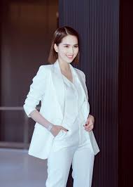 Mời các bạn đón đọc các bài viết về ngọc trinh và chia sẻ thông tin ngọc trinh. Goc Giáº£i Ä'ap Ngá»c Trinh Lam Gi Ma Ca Kiáº¿m Ä'Æ°á»£c 4 Tá»· Trong Má»™t Ngay