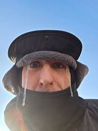 Dziś czwarty dzień wyprawy rowerowej z Poznania do Sztokholmu. Zostało mi  83 km do promu w Gdyni. Jak widać za oknem zimą na petarda. Jazda w  minusowych temperaturach jest bardzo wyczerpującą szczególnie