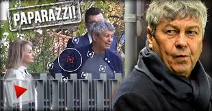 Mircea lucescu, supranumit il luce, este un fost juctor de fotbal, actualmente antrenor. Video Paparazzi E Antrenor De Top Dar Si SoÅ£ De Nota 10 Gestul De SenzaÅ£ie Pe Care Mircea Lucescu L A FÄƒcut Pentru Nevasta Sa