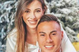 ¿cuánto le habría costado el tatuaje a eduardo vargas? El Regalo De Eduardo Vargas A Dani Colett Tras Bullada Separacion Se La Jugo Foto