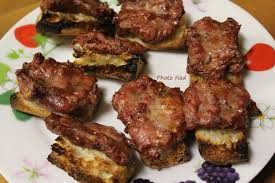 Figatelli Grilles De Retour De Corse Jean Est Arrive Avec Une Poche De Figatelli Frais Faits Par Notre Boucher Prefere La Figatelli Cuisine Recette Artisanale
