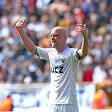 Kasımpaşa tüm branşlara ait haberler, kasımpaşa son dakika gelişmeleri, kasımpaşa maç sonuçları, puan durumları ve fikstürler ntvspor'da! Kasimpasa On Twitter Tbt Panzer Fabian Ernst