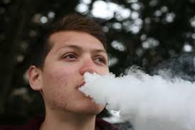 Policy update bans BART commuters from using e-cigs and vapes