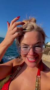 Today I'm Rita Orr mid night with Roy my pussy cat⭐️ I need unemployed  people to teach and train ASAP who want big opportunities #ketoangel