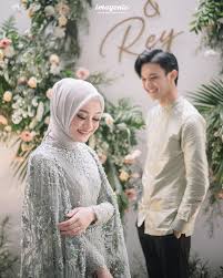 Manisnya Perjalanan Cinta Dinda Hauw Dan Rey Mbayang Lewat Taaruf