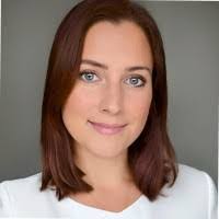 Jennifer Crossman's Instagram, Twitter & Facebook