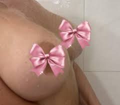 Barbie Looking Latina Blonde Was a natural with huge cock - XNXX.COM