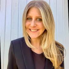 Diana Cavallo's Instagram, Twitter & Facebook