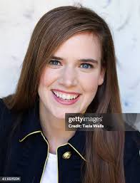 270 Portrait Day At The Starving Artists Project Stock Photos, High-Res  Pictures, and Images