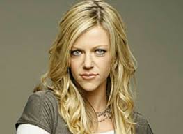 Does Kaitlan ever not look sensational